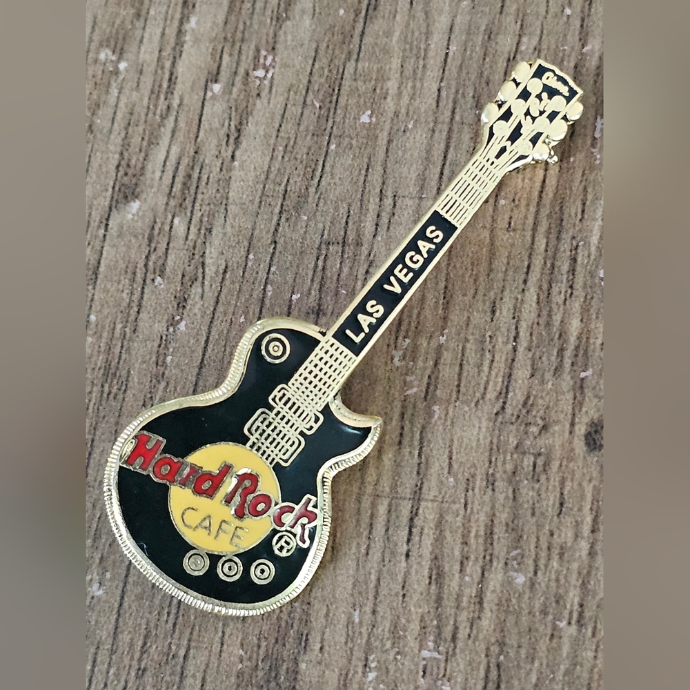 Hard Rock Cafe Las Vegas Guitar Pin Lapel Nevada Vtg 90s Gift Tie Back Hat Pin